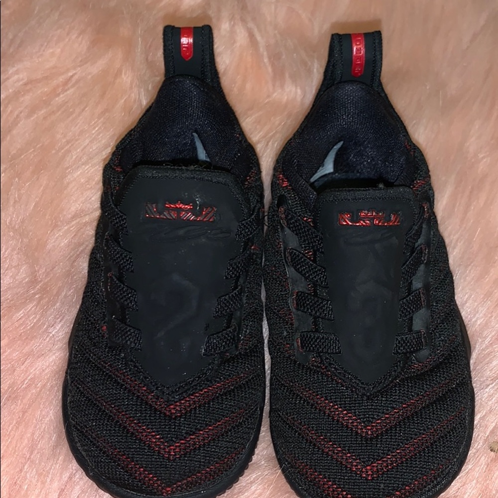 Kids shoes